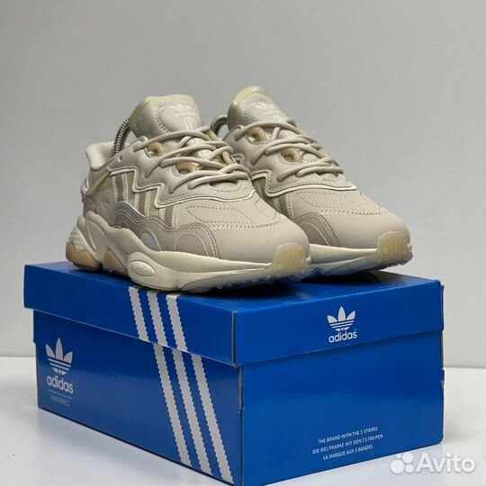 Кроссовки женские Adidas