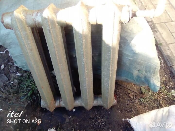 Батарея чугунная