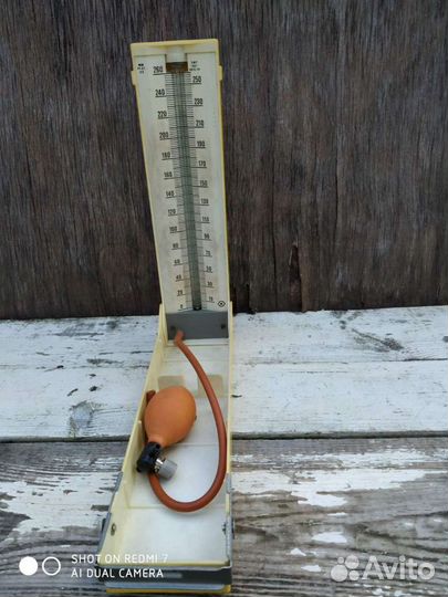 Аппарат для измерения, давления СССР