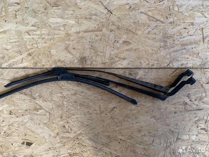 Geely emgrand ec7 поводки дворников