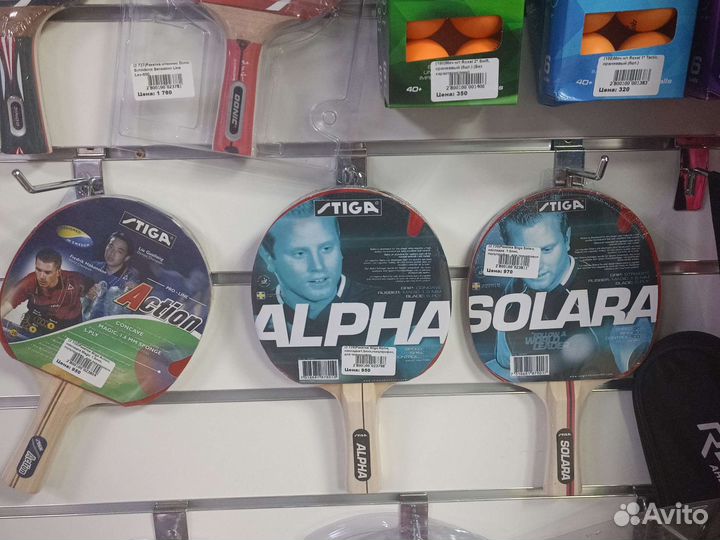 Тенис. бадминтон. ракетки. мячи