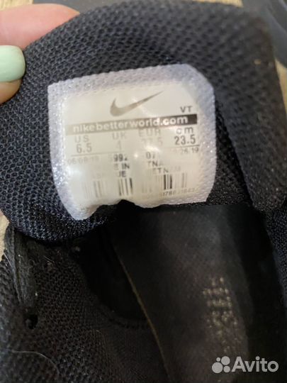 Кроссовки nike