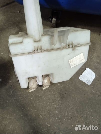 Бачок омывателя