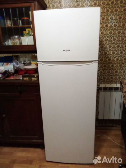 Холодильник двухкамерный vestel vdd345