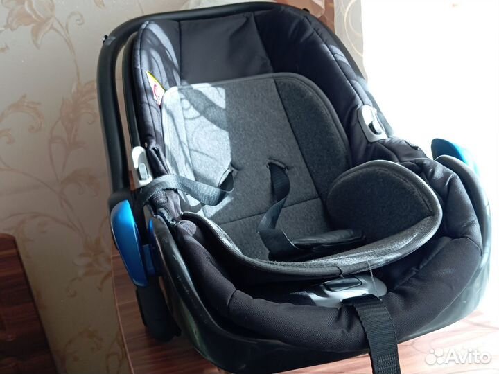 Коляска 3 в 1 с автолюлькой