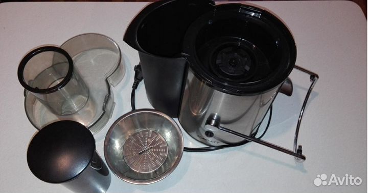 Соковыжималка Scarlett SC-018