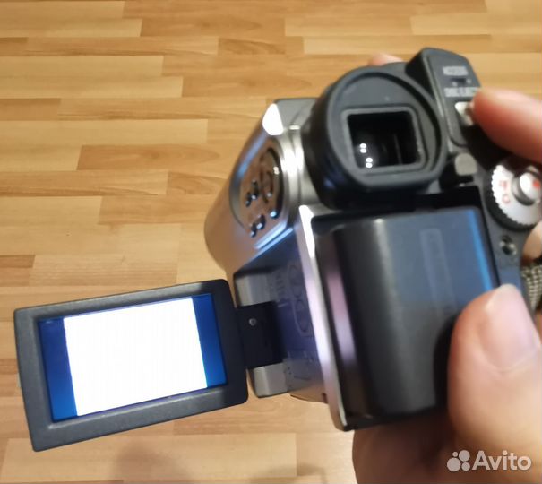 Видеокамера mini dvd Hitachi DZ-GX 3200 A
