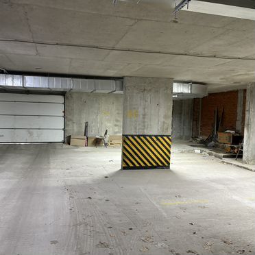 Машиноместо, 14 м²