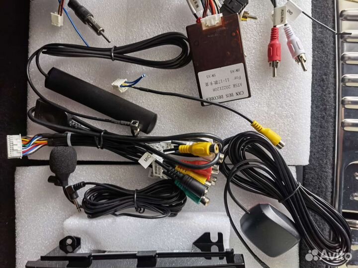 Головное устройство Cayenne