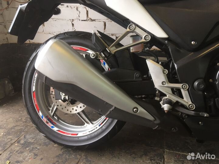 Honda cbr250r