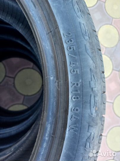 Pirelli Cinturato P7 235/45 R18 94W