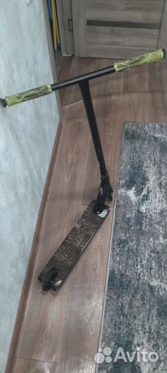 Трюковой самокат стрит