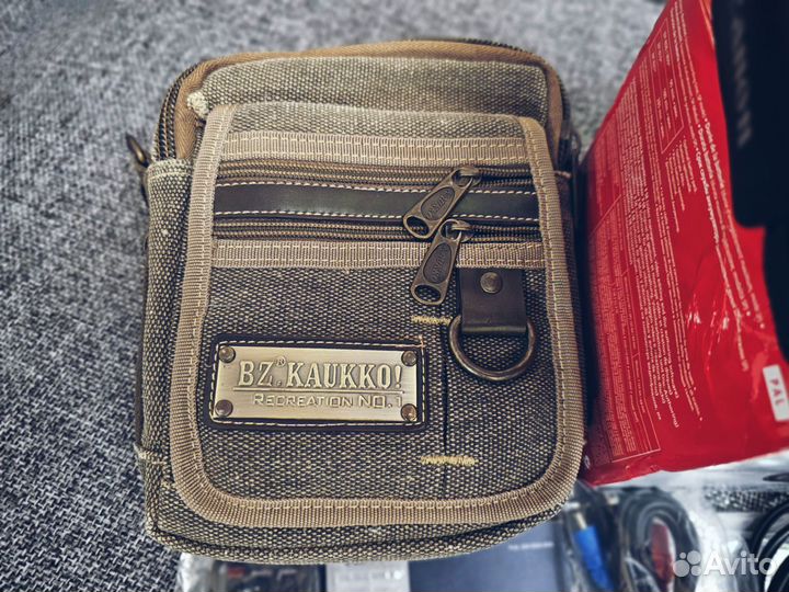 Цифровая видеокамера Canon Legria HF S20