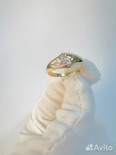 Золотое кольцо с фианитом 17,5р