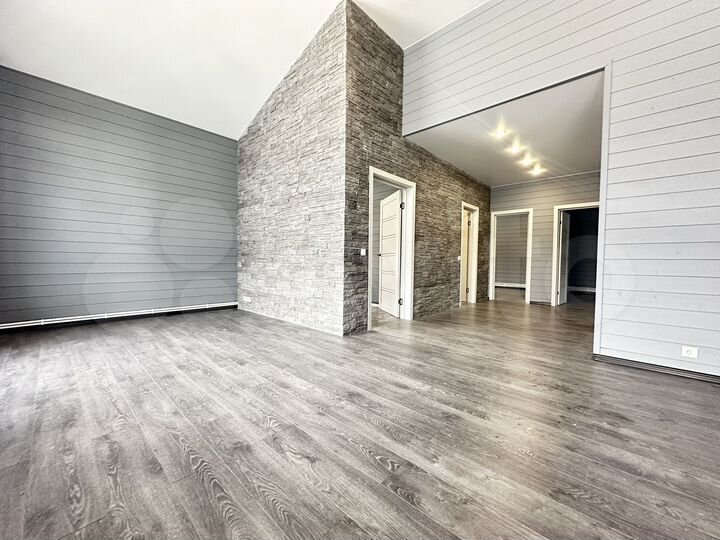 Дом 136 м² на участке 6 сот.