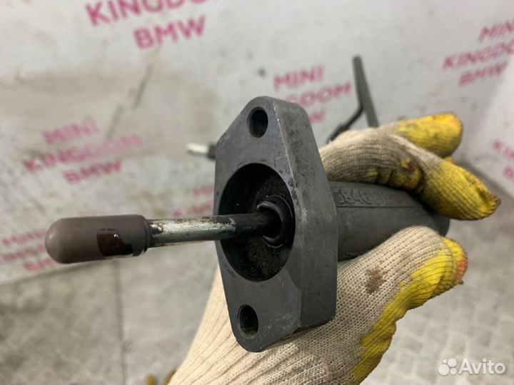 Главный цилиндр сцепления Mini Cooper R50