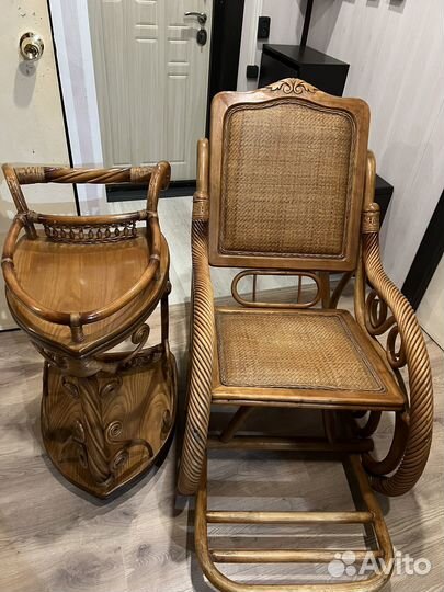 Кресло качалка из ротанга