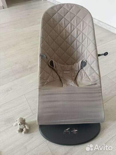 Шезлонг babybjorn