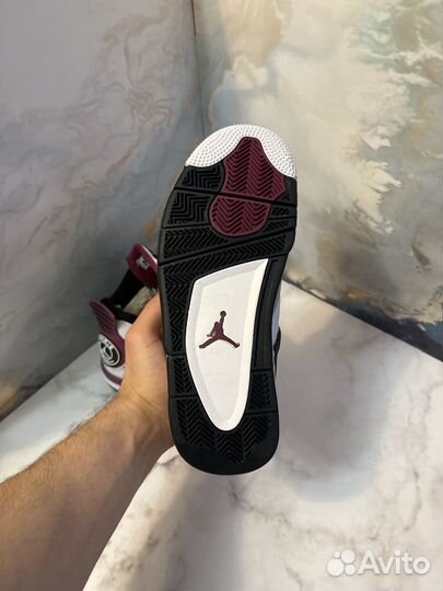 Кроссовки 40р Nike air jordan 4 retro