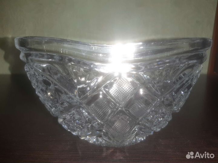 Хрустальная ваза