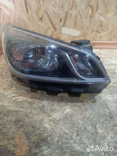 Фара Правая Киа Рио 4 92102H0000