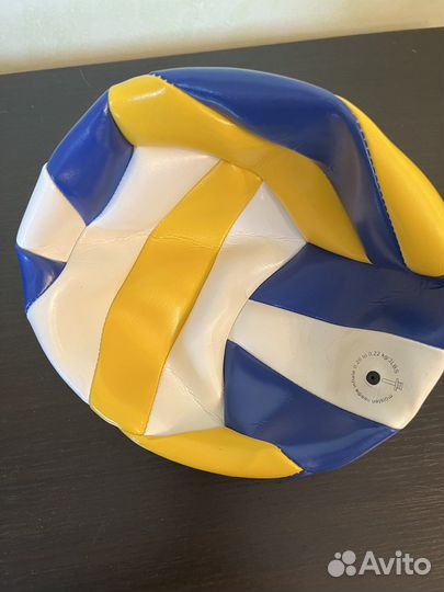 Волейбольный мяч