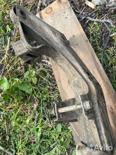 Подрамник передняя балка е30