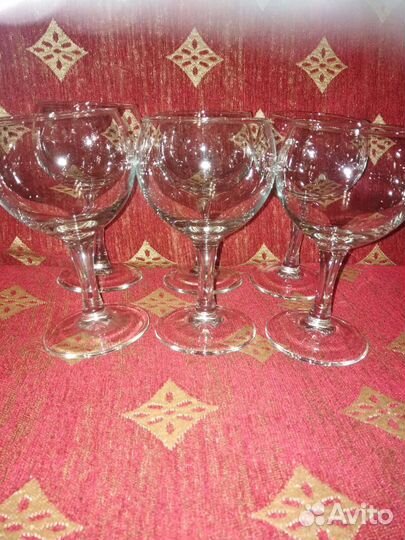 Бокалы для вина, рюмки, стаканы