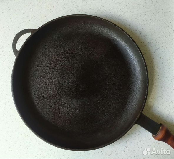 Сковорода чугунная 24 см Syton Ситон