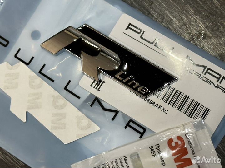 Значок на крышку багажника VW R-line