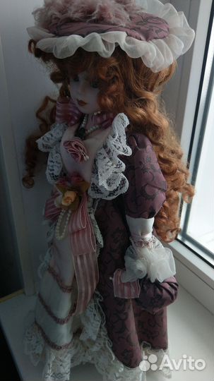 Кукла фарфоровая большая