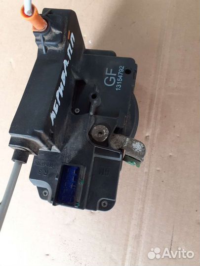 Замок двери передний правый Опель Мерива A