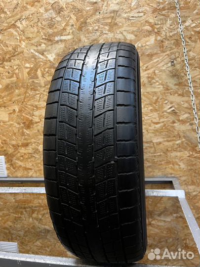 Dunlop Winter Maxx SJ8 235/65 R17