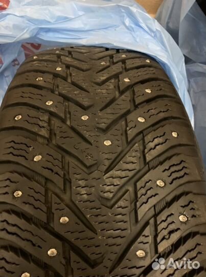 Nokian Tyres Hakkapeliitta 8 235/60 R17 106C