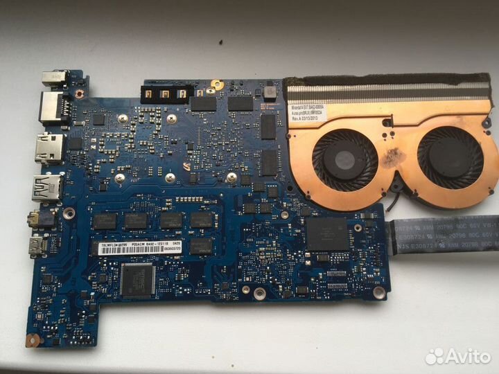 Материнская плата ноутбука Samsung NP530U4E