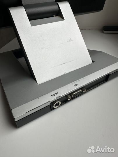 Рабочий монитор Samsung 15 дюймов 75 герц