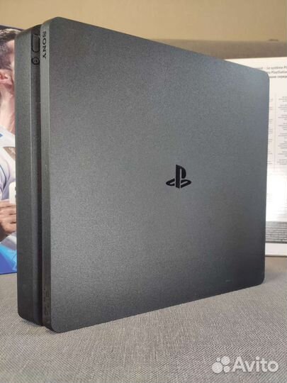 Sony PS4 slim 1tb + руль + 2 геймпада