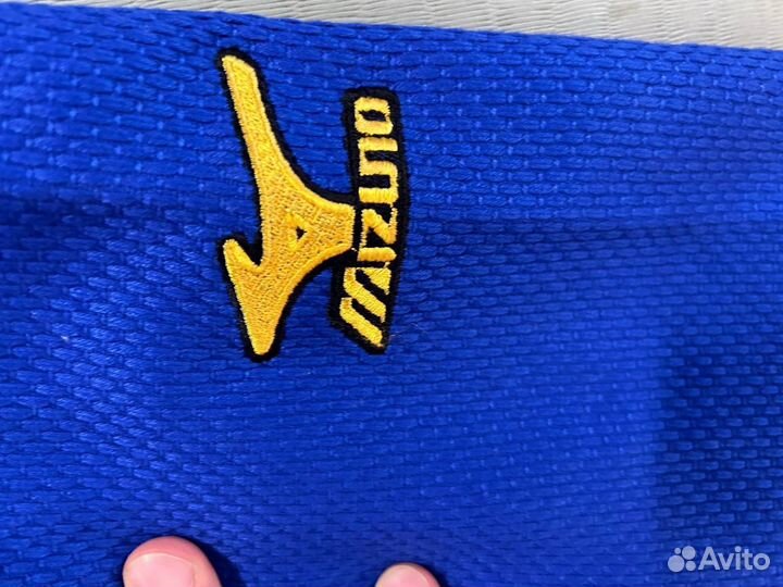 Кимоно для дзюдо Mizuno Gold