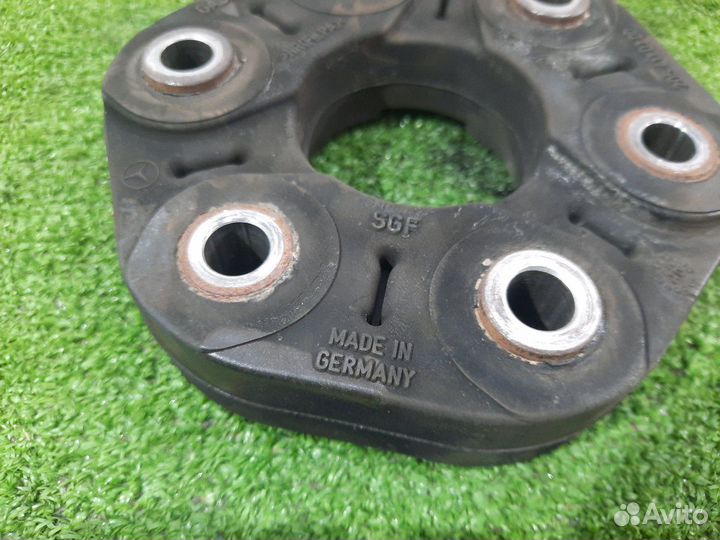 Эластичная муфта карданного вала Mercedes C220