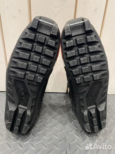 Лыжные ботинки alpina