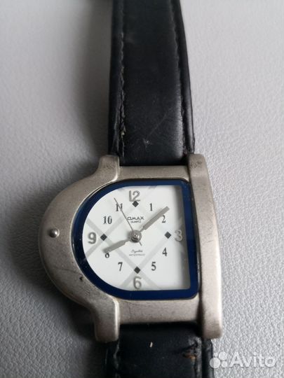 Наручные часы omax quarz crystal
