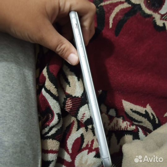 iPhone 8 Plus, 64 ГБ