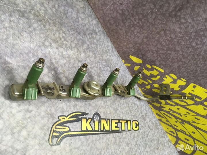 Форсунка топливная Рейка Avensis 2 Авенсис 1.8