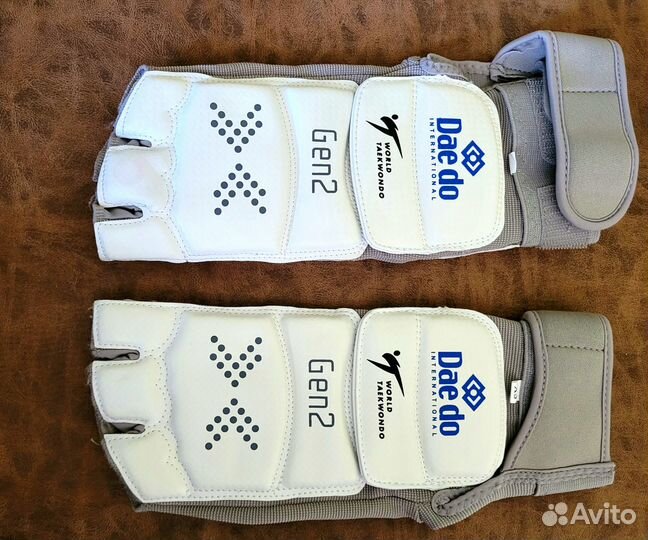 Электронные футы для тхэквондо