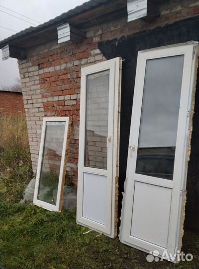 Двери пластиковые бу