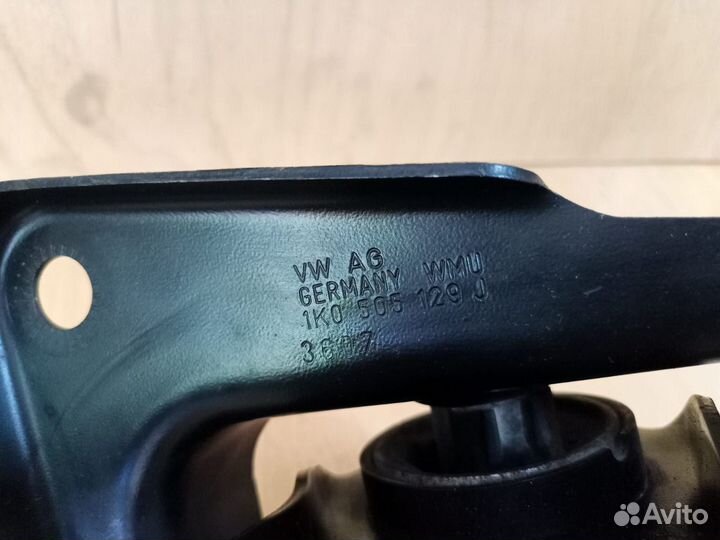 Рычаг задний левый продольный Audi A3 8P