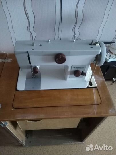 Швейная машинка