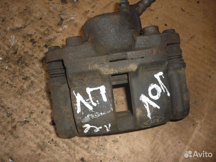 Суппорт передний левый Рено Логан