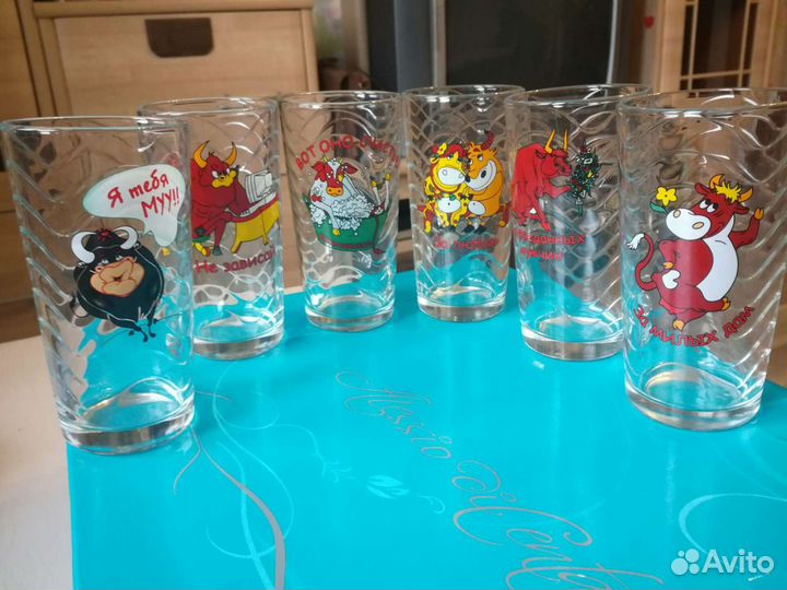 Стаканы, вазочка