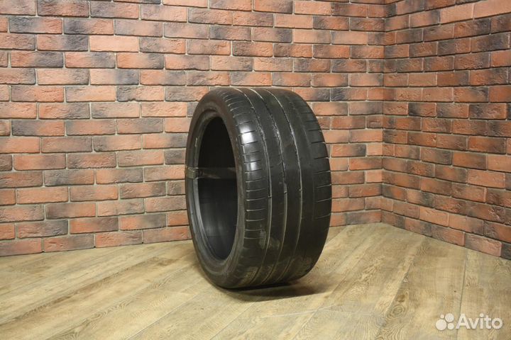 Michelin Pilot Super Sport 295/35 R19